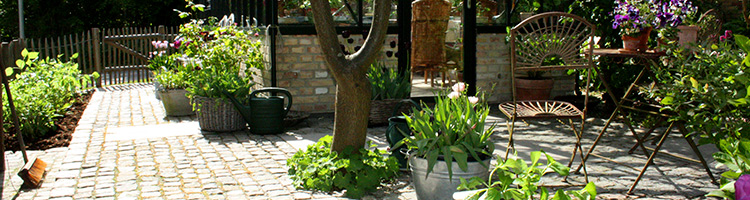 Professionelt udført romantisk naturhave